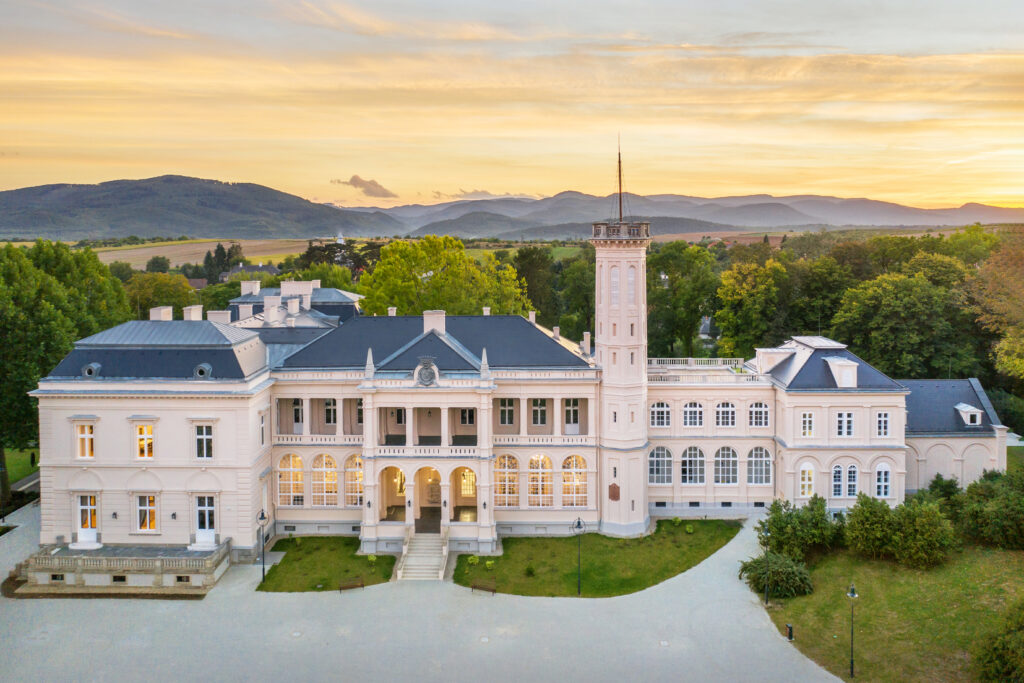 Visit Hungary