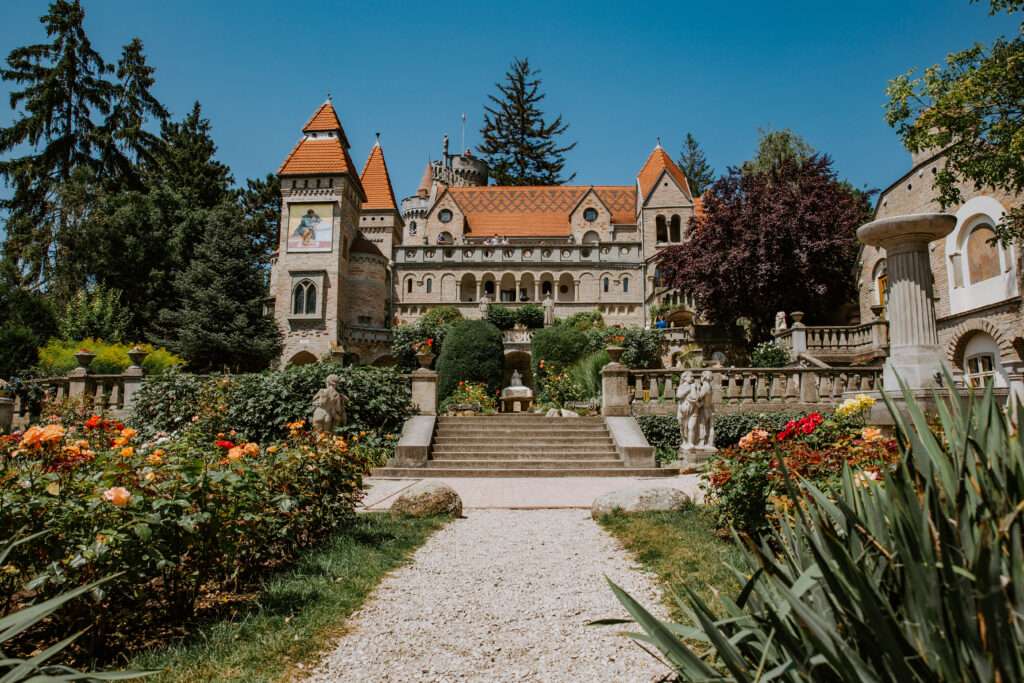 Visit Hungary